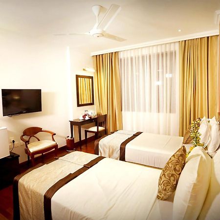 Kandy City Hotel By Earl'S Ngoại thất bức ảnh