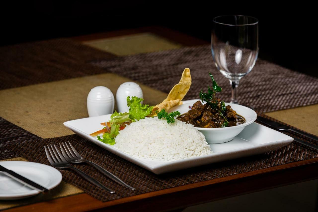 Kandy City Hotel By Earl'S Ngoại thất bức ảnh